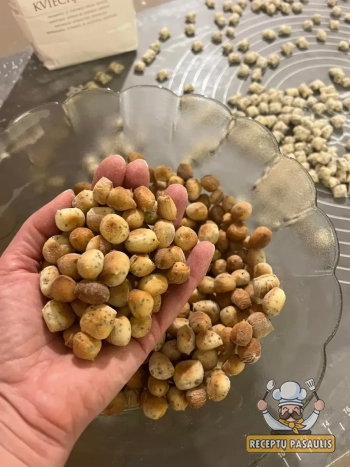 Naminiai mieliniai kūčiukai su sviestu