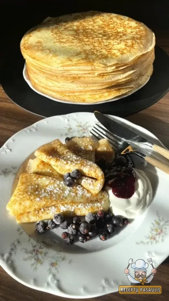 Skanūs jogurtiniai lietiniai su miltais ir aliejumi