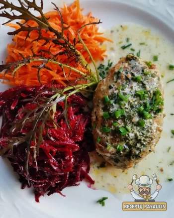 Kiaulienos maltinukai su bulvių košės ir sūrio įdaru