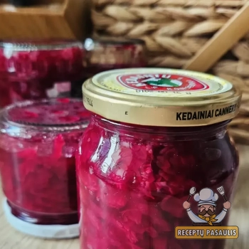 Saldžiarūgščiai marinuoti burokėliai žiemai