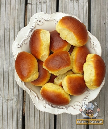 Paprastos mielinės bandelės su lašinukais