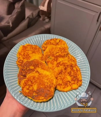 Moliūgų blyneliai su pienu ir imbieru