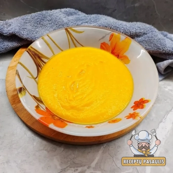 Morkų sriuba su imbieru ir kokosų pienu