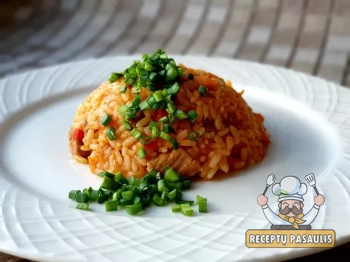 Uzbekiškas plovas su vištiena, jazminų ryžiais ir morkomis