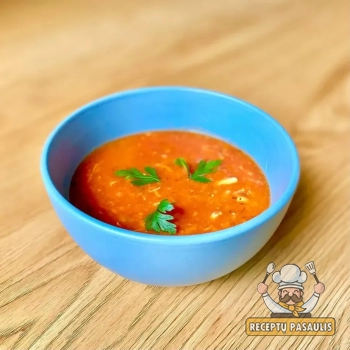 Ryžių pomidorinė su vištiena, morkomis ir bulvėmis