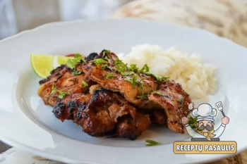 Vištiena marinuota kefyre, kepta orkaitėje