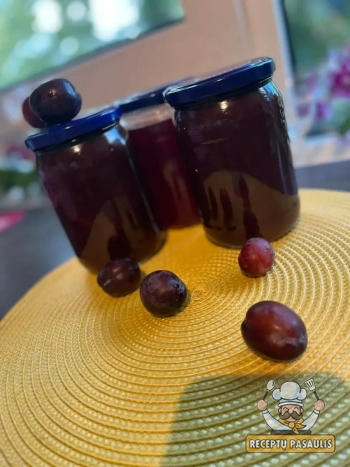 Slyvų džemas su šokoladu