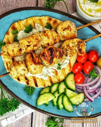 Chicken souvlaki - graikiškas vištienos šašlykas