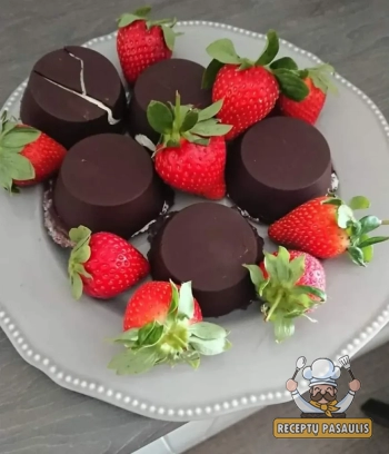 Naminiai varškės sūreliai su šokoladu