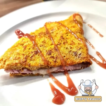 Morkų blynai su kumpiu ir sūriu