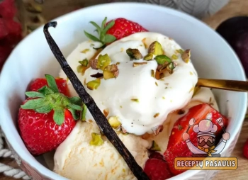 Naminiai sūrio pyrago skonio ledai