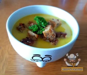 Aštri cukinijų sriuba