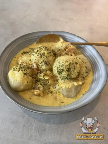 Bulviniai kleckiukai - tradiciniai lietuviški durniukai iš virtų ir tarkuotų bulvių