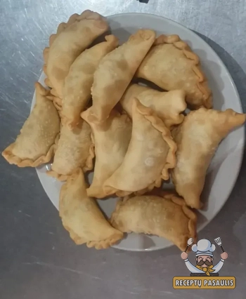 Ispaniškos empanados su jautiena