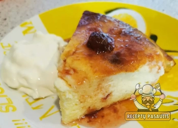 Purus varškės apkepas su pienu ir manų kruopomis